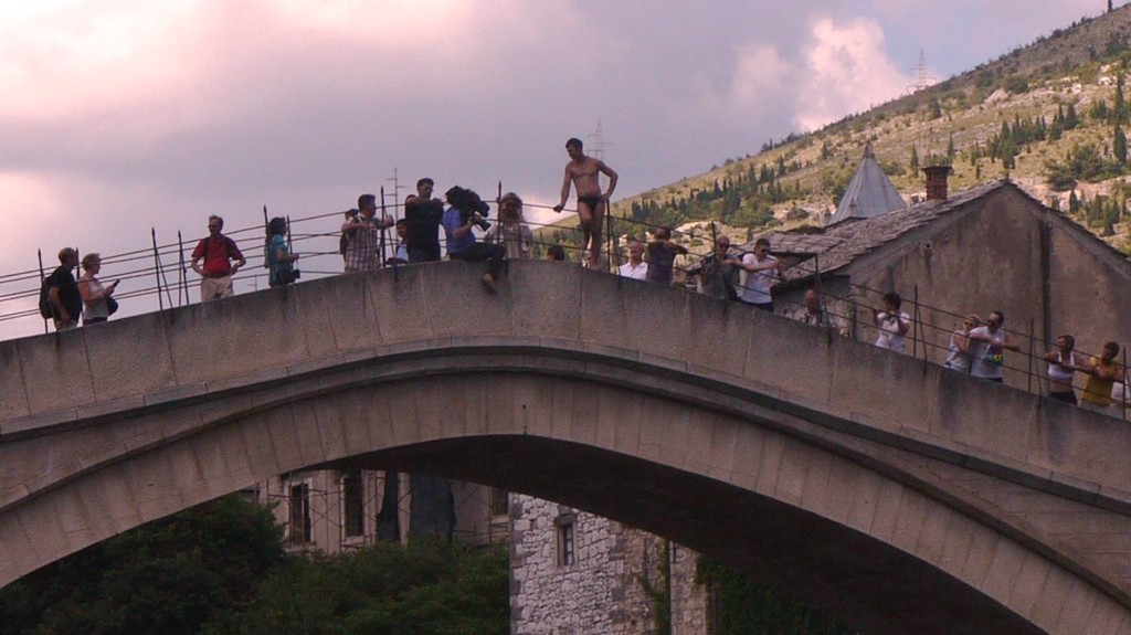 diver Mostar old Bridge
