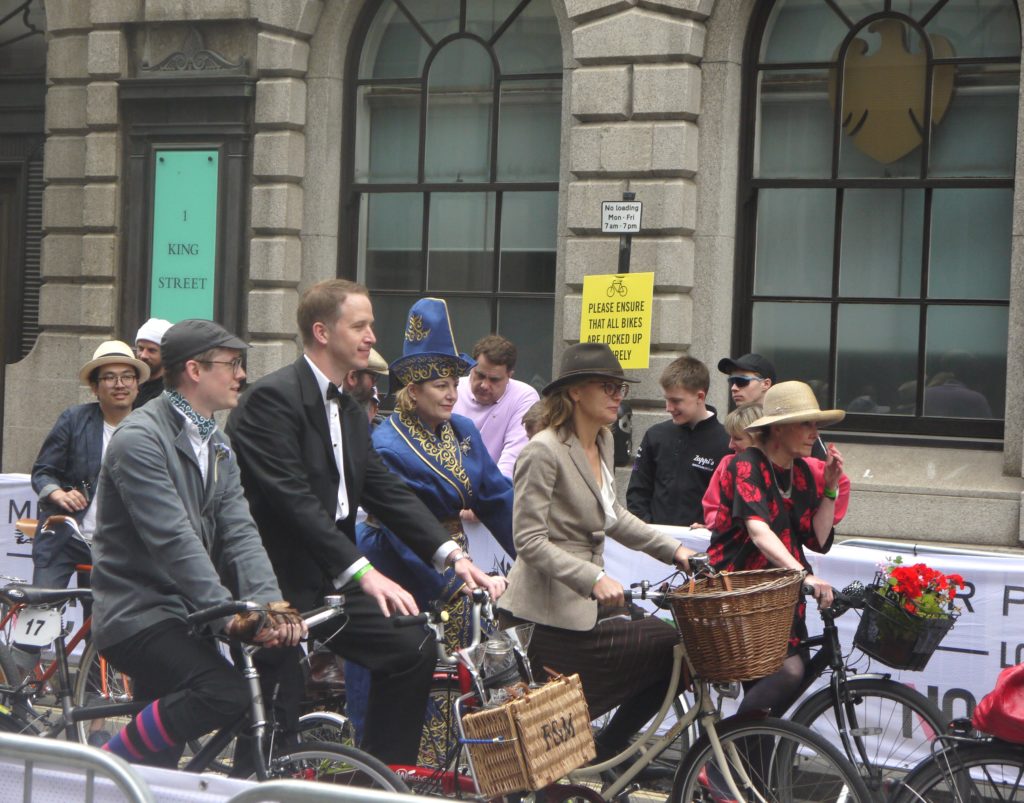 Contestants at the start of the Concours d'elegance, London Nocturne 