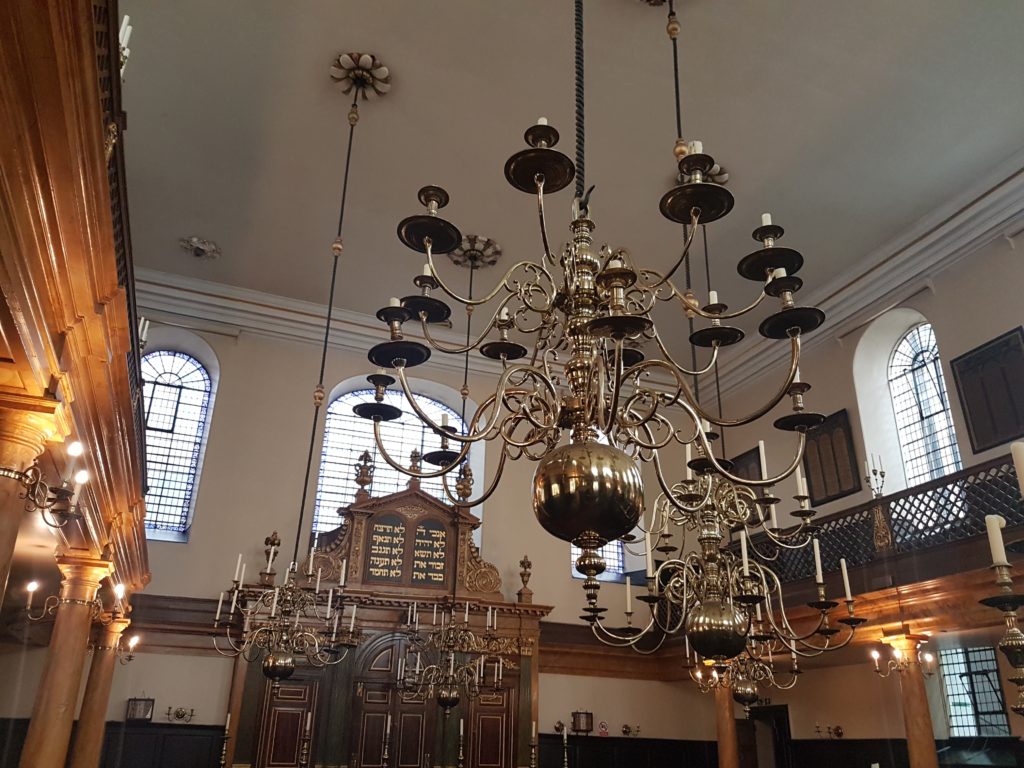 close of brass candelabra in Bevis Marks Synagogue